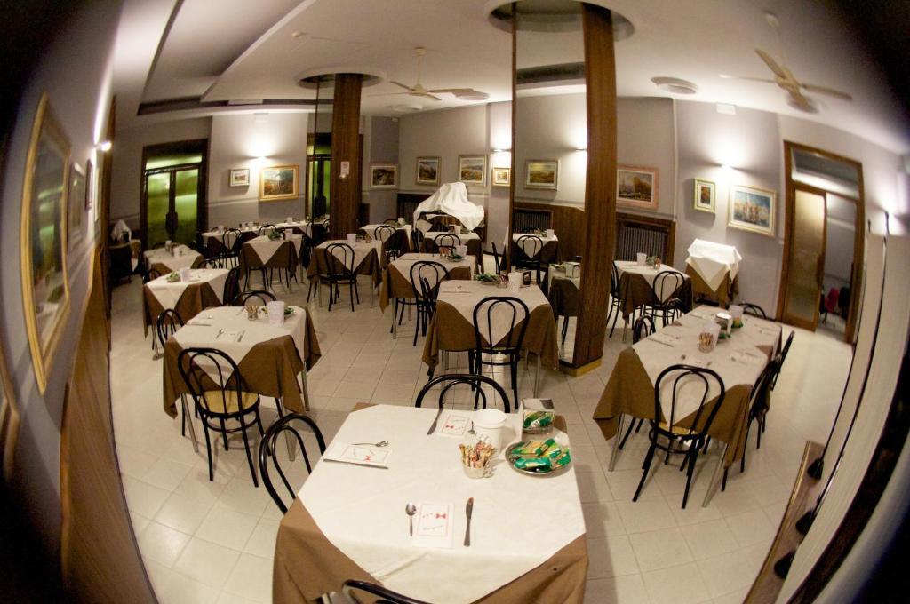 Hotel Milano Пистойя Экстерьер фото