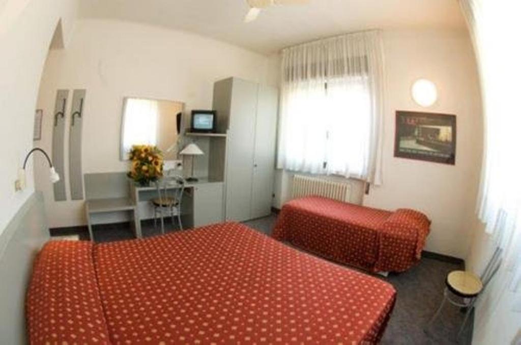 Hotel Milano Пистойя Экстерьер фото
