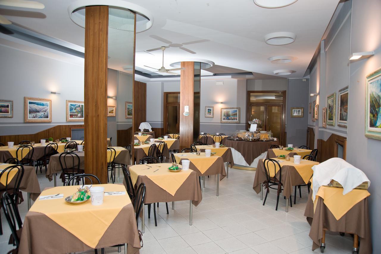 Hotel Milano Пистойя Экстерьер фото